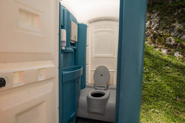 Best Portable Restroom Maintenance and Cleaning  in Dalworthington Gardens, TX